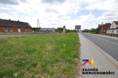 Na sprzedaż działka o powierzchni 500 m2 usytuowana bezpośrednio przy drodze głównej w miejscowości Sycowice- Gmina Czerwieńsk.