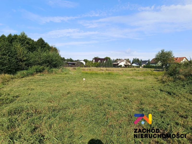 Prezentujemy Państwu urokliwą działkę budowlaną o pow. 994m2w miejscowości Płoty. - 164920227-1l.jpg