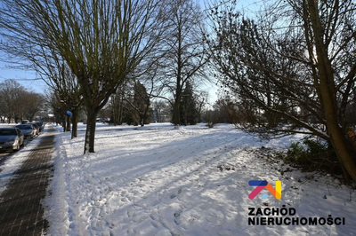 Na sprzedaż bardzo atrakcyjna działka inwestycyjna o powierzchni 5739 m2 usytuowana w centrum Gubina, przy skrzyżowaniu ulic Zygmunta Starego i Westerplatte, w bardzo bliskiej odległości od polsko- n… - 4