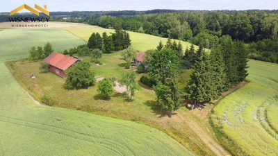 Siedlisko, położone na wzgórzu, niedaleko lasu. - 5