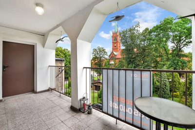 Klimatyczne, słoneczny salon, wielka loggia