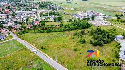 Oferujemy Państwu wyjątkową okazję zakupu gruntu budowlanego o łącznej powierzchni 8600 m, położonego w malowniczej miejscowości Krężoły, w gminie Sulechów.
