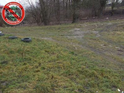 Do sprzedania działka o powierzchni 12a z domkiem do zamieszkania. Działka znajduje się w centrum miejscowości Krzczonów. Na posesji wzniesiony jest dom.Może on być dalej rozbudowywany lub rozebrany… - 2