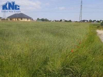 Atrakcyjna działka budowlana 13 ar z mediami
