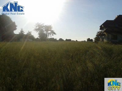 Sprzedam piękną działkę budowlaną w Krępcu o powierzchni całkowitej 21 ar za 249 500 zł. Bardzo atrakcyjna oferta!