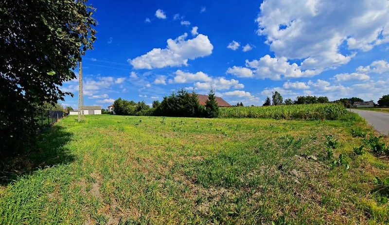 Piękna, ustawna działka blisko jeziora - Dratów - 94260350.jpg
