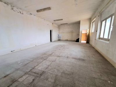 Lokal handlowo-usługowy na trasie Lublin-Nałęczów. - 5