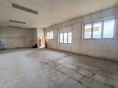 Lokal handlowo-usługowy na trasie Lublin-Nałęczów. - 4