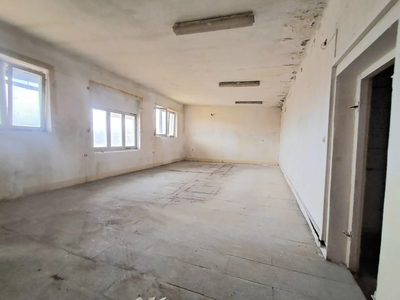 Lokal handlowo-usługowy na trasie Lublin-Nałęczów. - 2