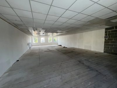 Lokal 370 m2 w centrum Zwolenia woj. mazowieckie. - 5