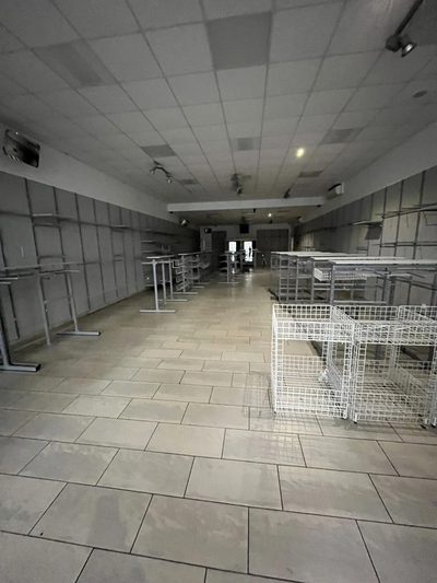 Lokal handlowy 180 m kw.  w centrum Dęblina. - 5
