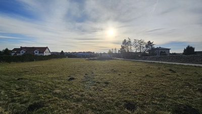 Kalinówka, 23ar, budowlana, media