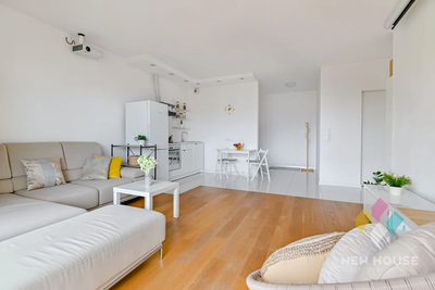 Jasne, komfortowe, 2 pokoje, loggia, Centrum - 3