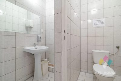 Lokal 367 m2, centrum, parter - 2