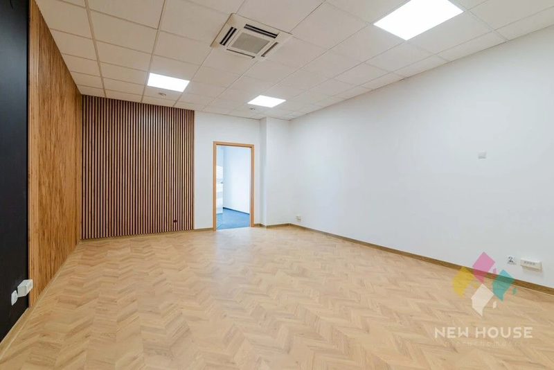 Śródmieście, lokal na parterze, 200 m2, witryna - 111264806.jpg