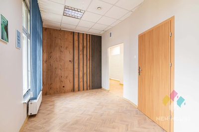 Śródmieście, lokal na parterze, 200 m2, witryna - 3