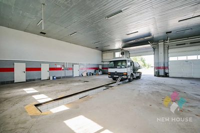 Hala 1087 m2 , przy zjeździe z DK16, pełne media - 4