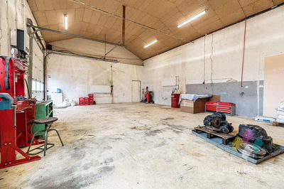 2x hala, biuro, myjnia, plac manewrowy przy S16 - 2