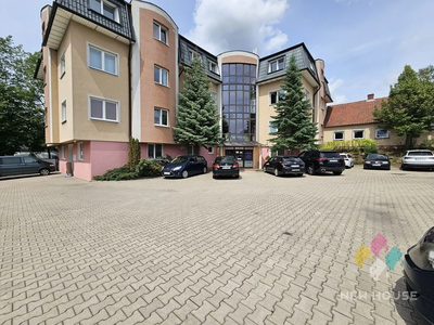 Lokal biurowy 17 m2, parking, klimatyzacja.
