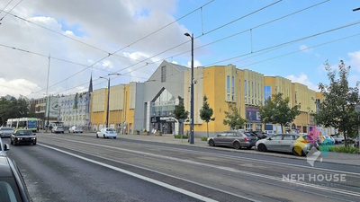 Lokal w D.H Manhattan 110m2 duża witryna/winda - 4
