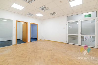 Śródmieście, lokal na parterze, 200 m2, witryna - 5