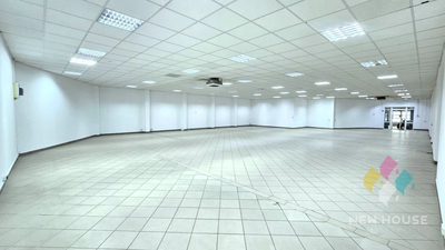 ul. Fabryczna, lokal użytkowy pow. 372 m2, parter - 3