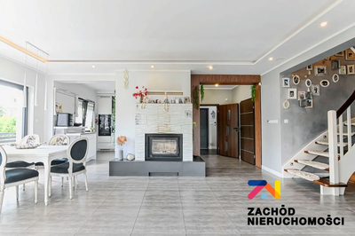Mam przyjemność zaprezentować ofertę sprzedaży wyjątkowego domu jednorodzinnego z niezależnym, dwupokojowym mieszkaniem, położonego w jednej z najbardziej cenionych i kameralnych części Zielonej Góry… - 3