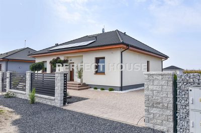 Nowy dom parterowy, fotowoltaika,Siekierki Wielkie