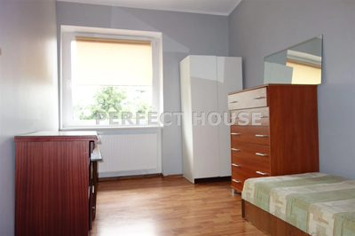 Skrajny szeregowiec przy klinie zieleni - 3