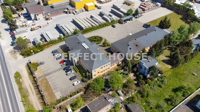 DZIAŁKA 8190 MKW Z BUDYNKAMI BIUROWO-MAGAZYNOWYMI - dd_ff3fa75c_zs_PRF-GS-6881_1.jpg
