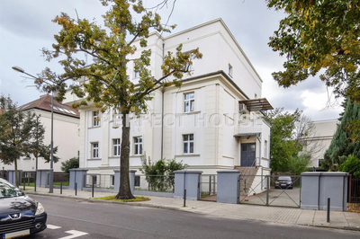 Duży lokal w willi miejskiej - Iłłakowiczówny