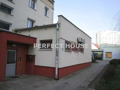 lokal użytkowy w budynku mieszkalnym - 2
