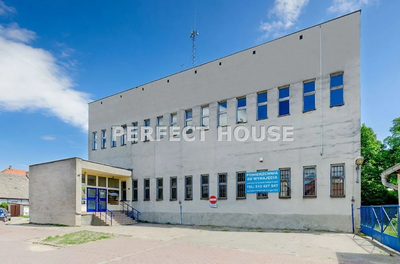 Budynek biurowy w centrum miasta - 2