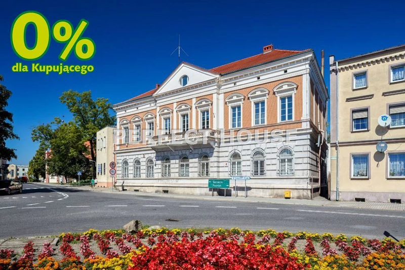 Zabytkowy budynek z dziedzińcem i parkingiem - dd_ff3fa75c_ls_PRF-BS-3115_1.jpg