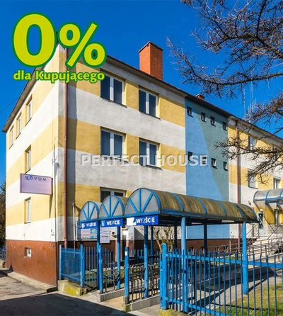 Budynek biurowy na dużej działce w centrum miasta