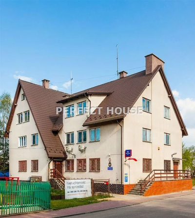 Budynek biurowo-usługowy w centrum Goworowa - 4