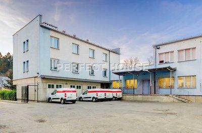 Budynek biurowo-mieszkalny w centrum - 2