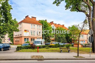 Duży kompleks biurowy przy głównej ulicy miasta - 3