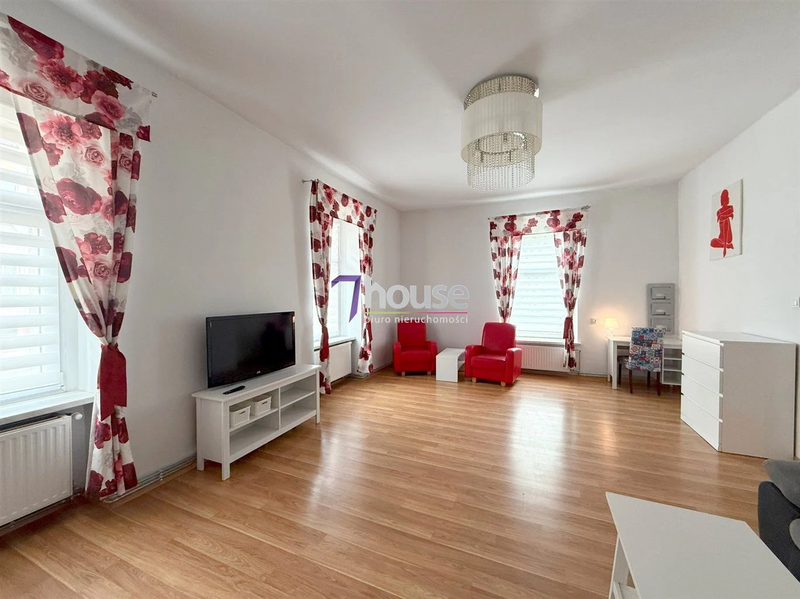 W PEŁNI UMEBLOWANE I WYPOSAŻONE MIESZKANIE! W Centrum Tarnowskich Gór! - dd_9cd9742a_ms_7HO-MS-25333_1.jpg