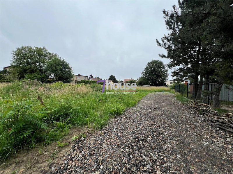 Do sprzedania działka budowlana o powierzchni 891 m2 w Zbrosławicach, o wymiarach 32 m x 28 m - dd_9cd9742a_zs_7HO-GS-25646_1.jpg