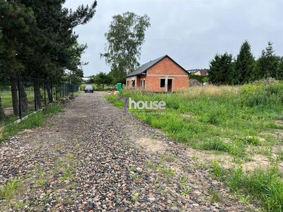 Do sprzedania działka budowlana o powierzchni 891 m2 w Zbrosławicach, o wymiarach 32 m x 28 m - 4