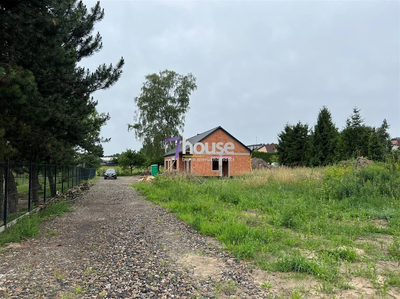 Do sprzedania działka budowlana o powierzchni 891 m2 w Zbrosławicach, o wymiarach 32 m x 28 m - 2