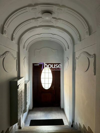 Na sprzedaż lokal użytkowy o powierzchni 148 m², położony w ścisłym centrum miasta. - 3