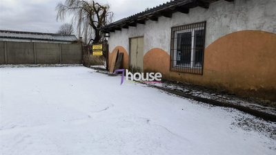 PLAC Z BUDYNKIEM POD STACJĘ BENZYNOWĄ - 2