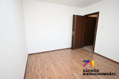 Gotowe do wprowadzenia mieszkanie o powierzchni 38.49m wskład którego wchodzi także praktyczna komórka lokatorska o powierzchni 2,2 m oraz miejsce postojowe. Lokal zlokalizowany jest w spokojnej częś… - 5
