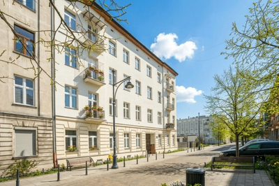 Mieszkanie w kamienicy – 4 pokoje, do aranżacji - 5