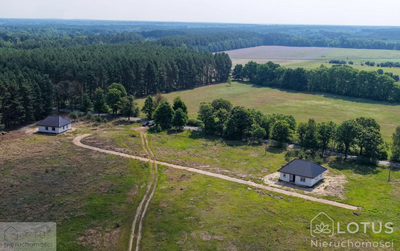 Nowy dom wolnostojący w otoczeniu lasu!