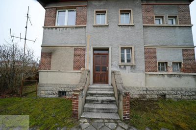 MIESZKANIE W KAMIENICY Z POTENCJAŁEM! - 2