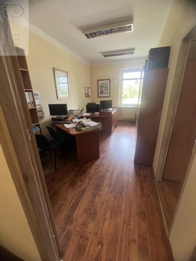 Biuro 65 m² z 3 pomieszczeniami – media w cenie! - 5