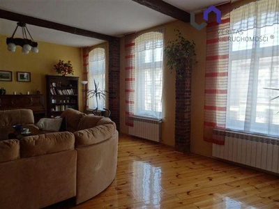 CIEKAWY APARTAMENT. 2 X PARKING. ZAMYKANE PODWÓRKO - 2